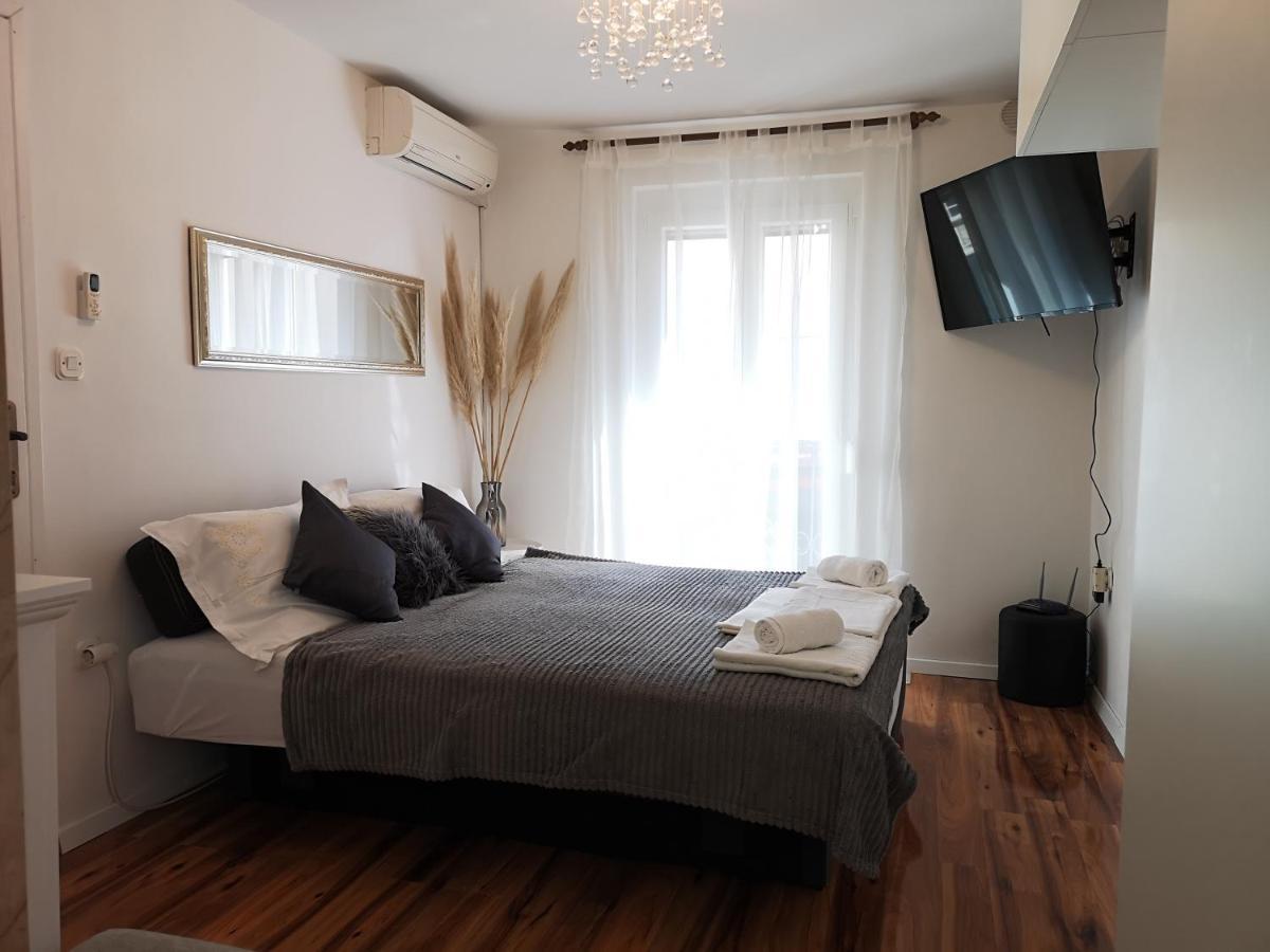 Apartments Spiro Спліт Екстер'єр фото