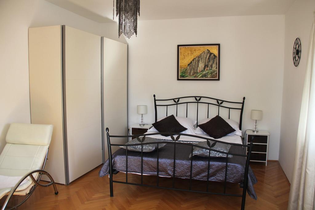Apartments Spiro Спліт Екстер'єр фото