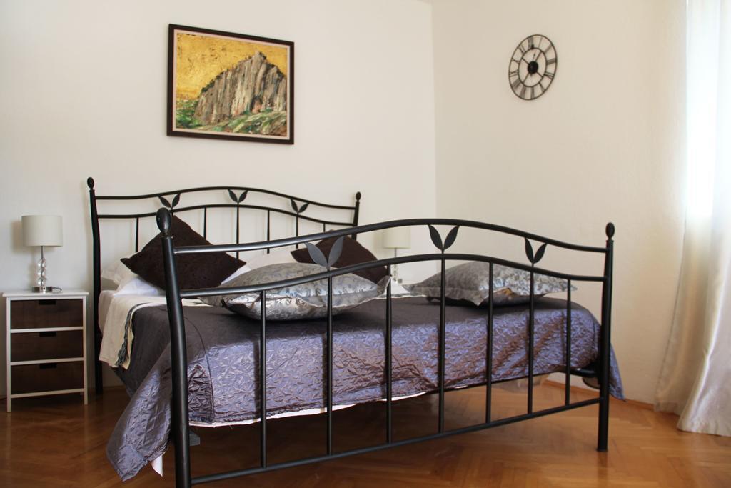 Apartments Spiro Спліт Екстер'єр фото
